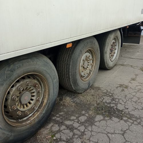 Полуприцеп-рефрижератор автомобильный KOGEL SV24(копия)